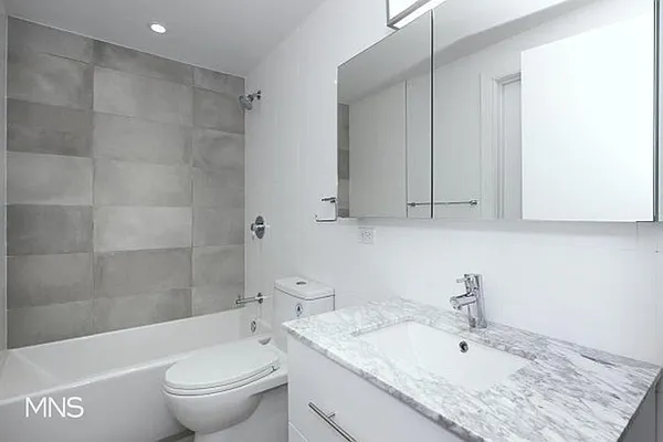 Rented by MNS Marketing | media 35