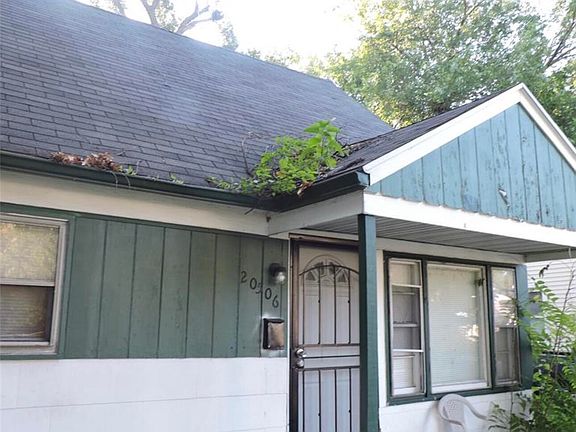2nd image of 20506 Revere St