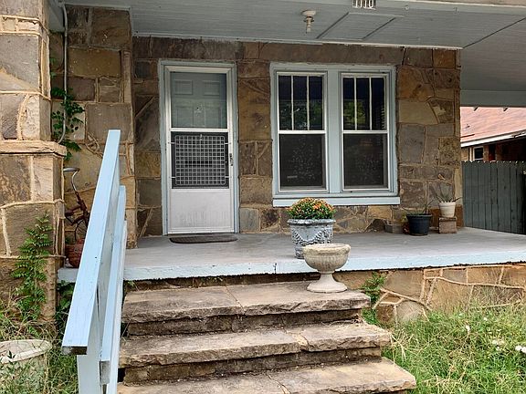 3rd image of 1110 W Cherry St