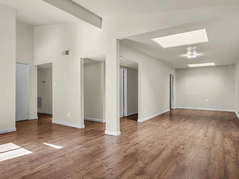 709 Arnold St — Photo 5