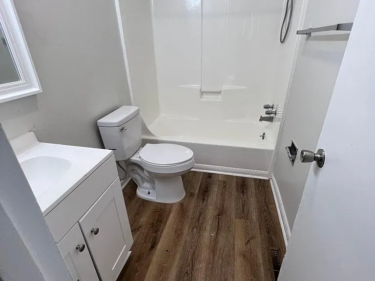 1603 Whisperwood St #B — Photo 4