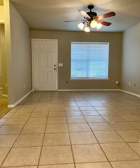 3577 Hemlock Pl — Photo 4