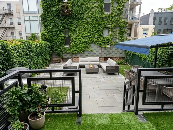 854 Metropolitan Ave, Brooklyn, NY