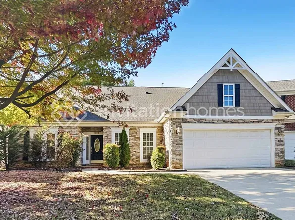 10730 Dapple Grey Ln, Charlotte, NC 28213