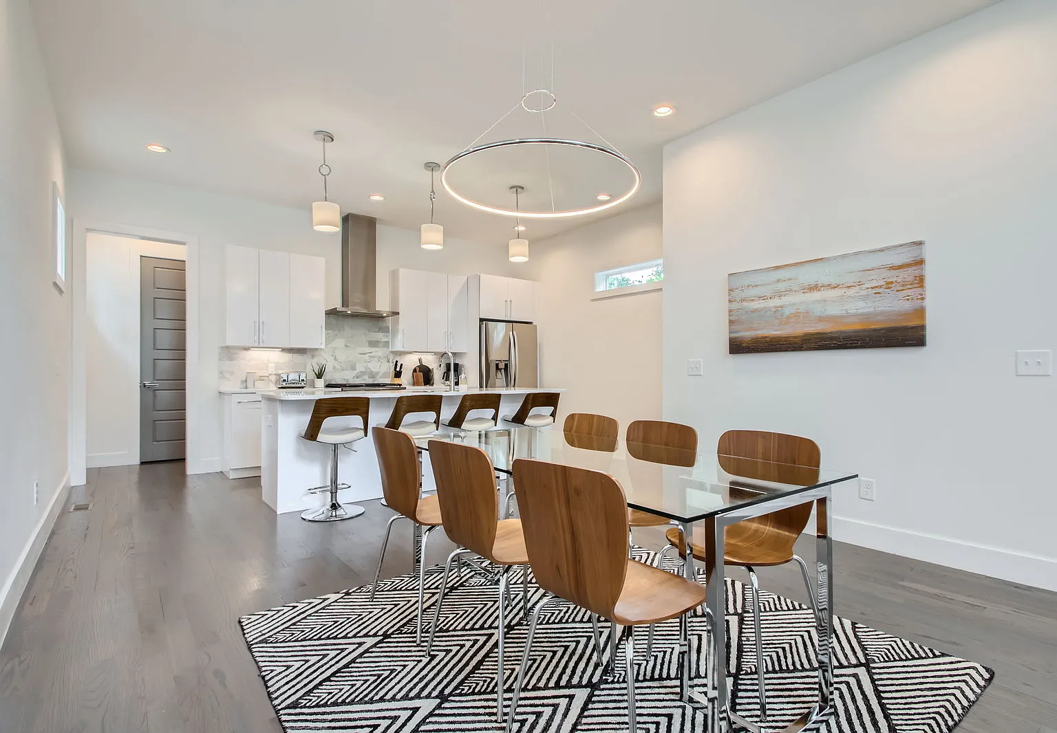 4 bed, 3.5 bath, 2937 sqft, $3,900 — Photo 4