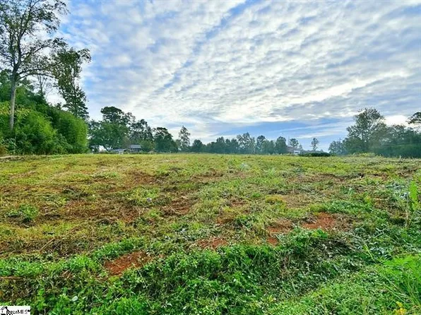720 Old Grove Rd, Piedmont, SC 29673