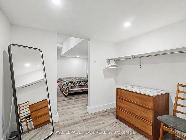 1570 River Rd — Photo 12