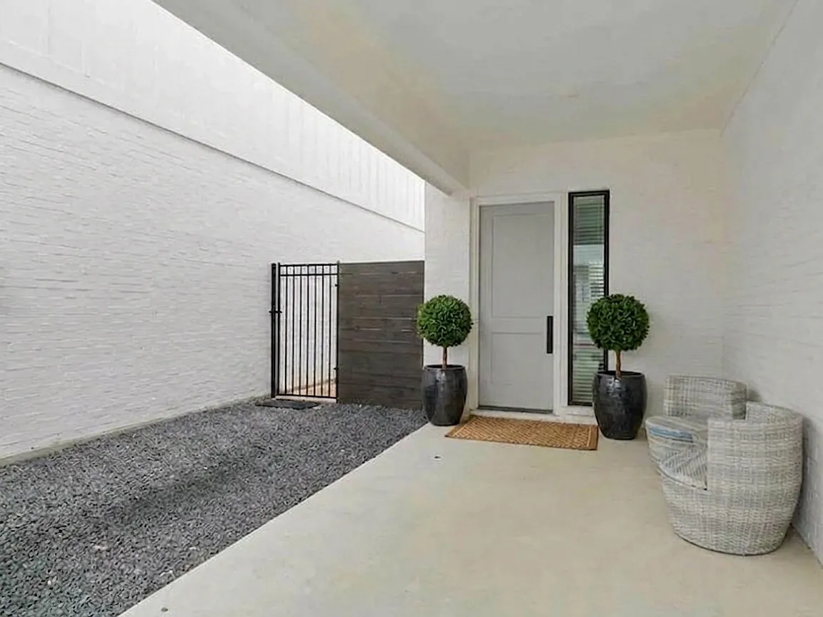 Building Photo - 293 Estates Cir
