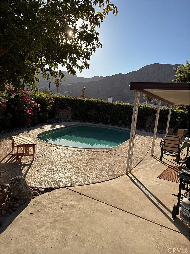 3 bed, 3.5 bath, 1813 sqft, $3,950 — Photo 2