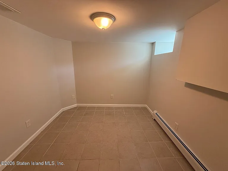 6218 Amboy Rd — Photo 13