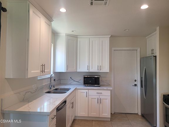 3rd image of 22634 Burton St