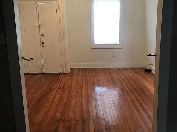 4th image of 4703 Palmyra St