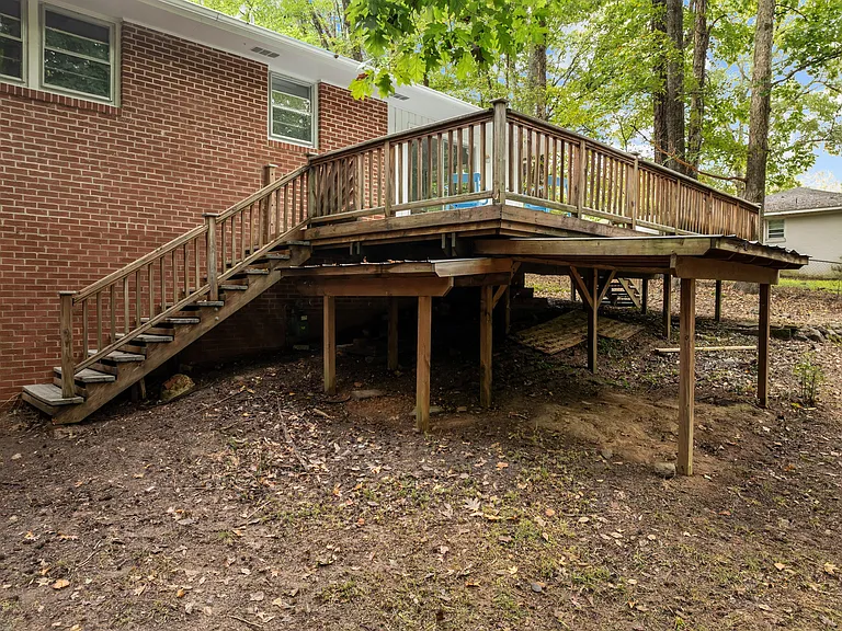 809 Ward St — Photo 40