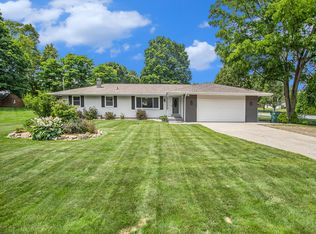 17329-10 Mile Rd, Battle Creek, MI 49014