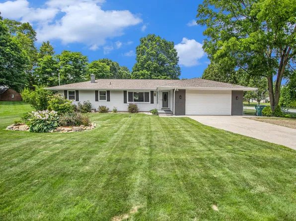 17329-10 Mile Rd, Battle Creek, MI 49014