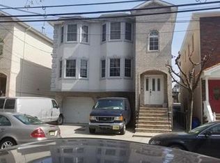 105 Houston St, Newark, NJ