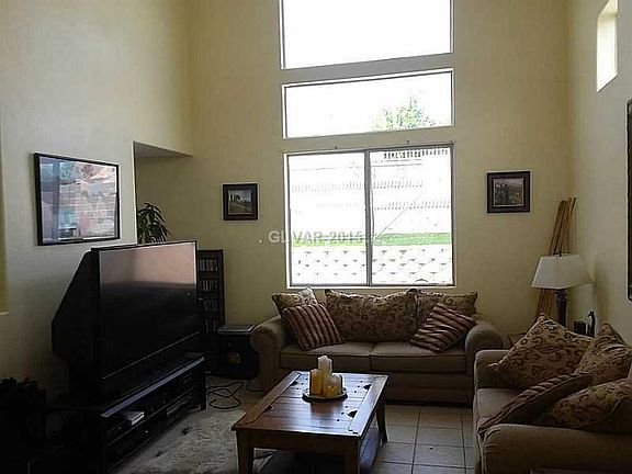 4th image of 3703 Penedos Dr