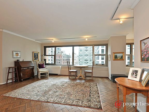 Living Room/Dining Room