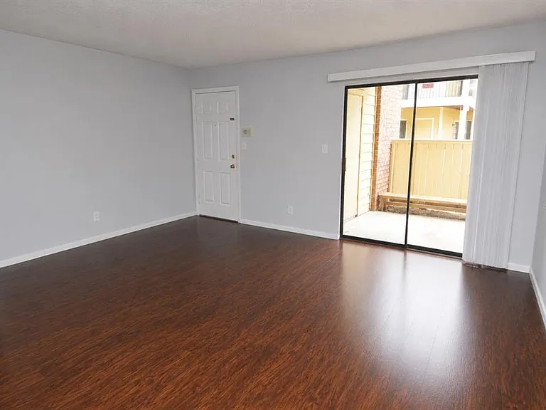 8718 Mallard Reserve Dr #104 — Photo 15