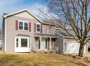 3612 W Drake Ct, McHenry, IL 60050