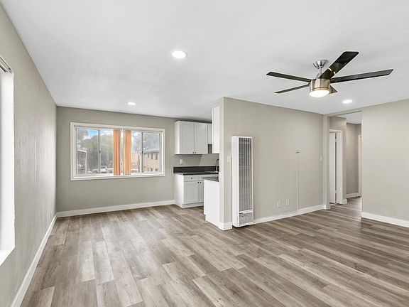 3rd image of 1315 W 19th St #7