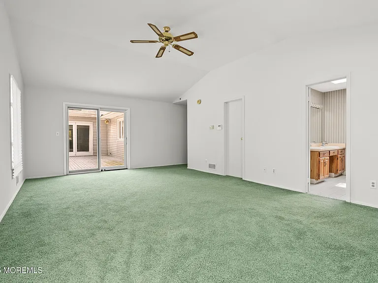 9 Abis Pl — Photo 28