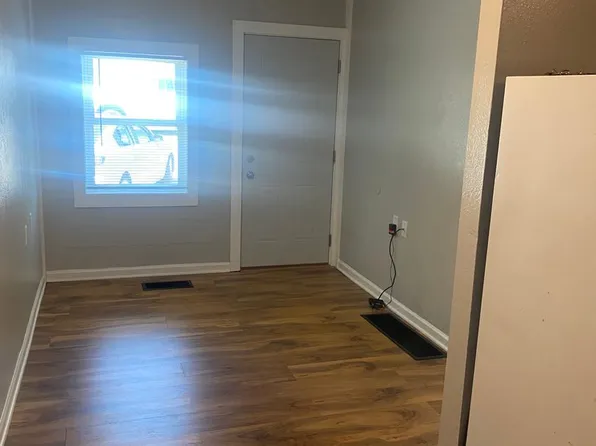 RAM, 600 E Mary St APT 6, Yates Center, KS 66783