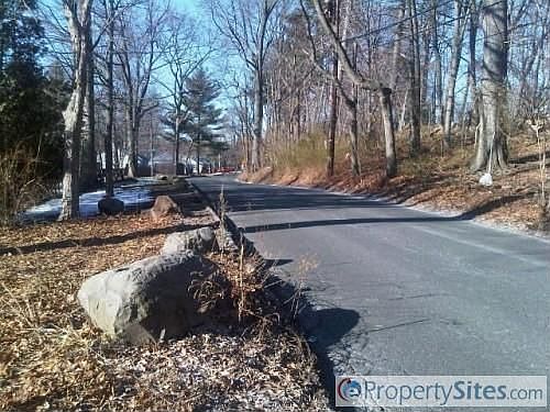 1st image of 2518 Woodland Ave