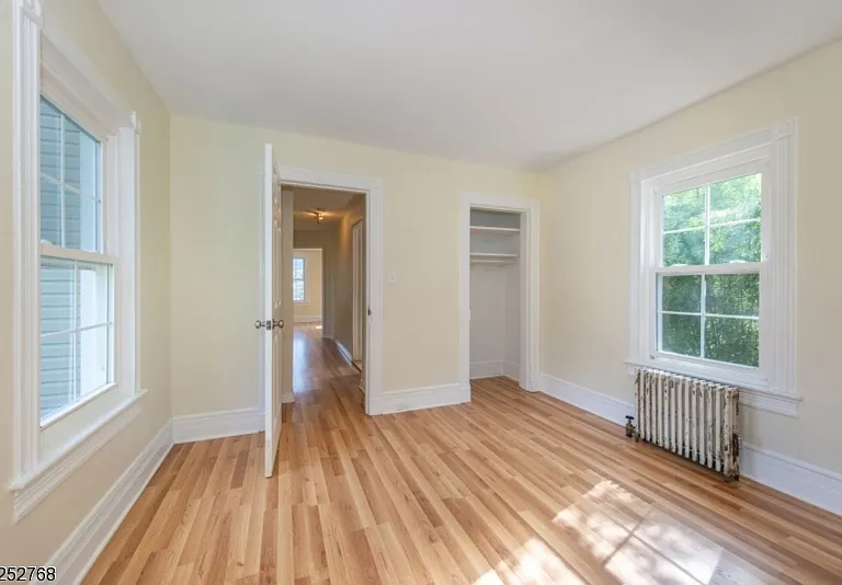 19 Center Ave — Photo 22