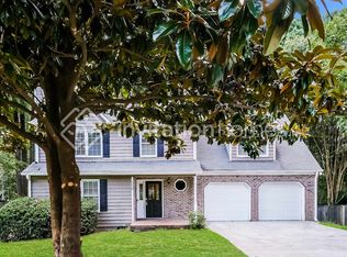 2538 Amber Valley Dr, Buford, GA 30519