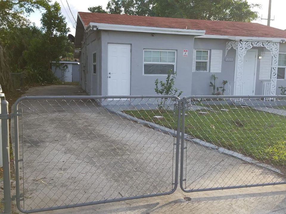 210P3 POMPANO PHOTO-2022-12-19-16-33-49
