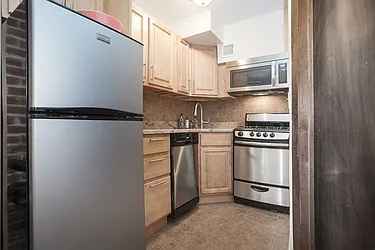 Rented by Avi Nash Associates