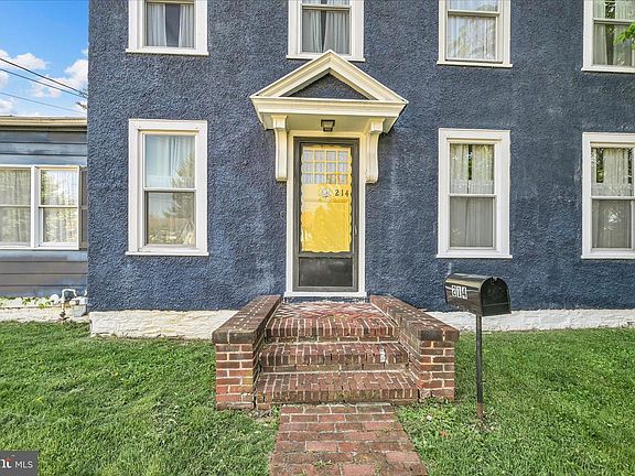 4th image of 214 S Lincoln Ave