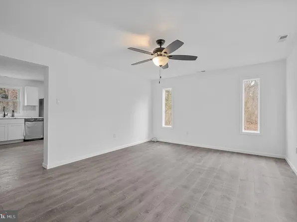 161 New Brooklyn Rd, Berlin, NJ 08009