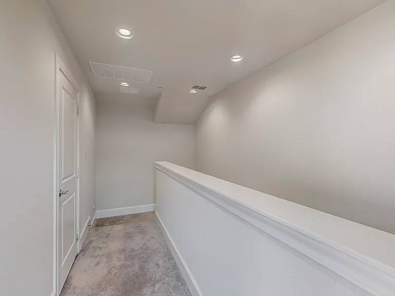 638 Dalton Ln #802 — Photo 30