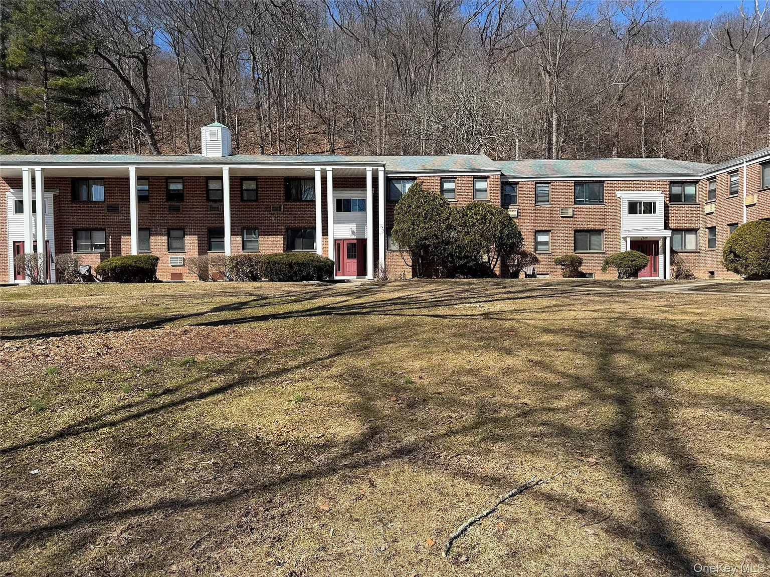 25 Lawrence Drive #A photo 1