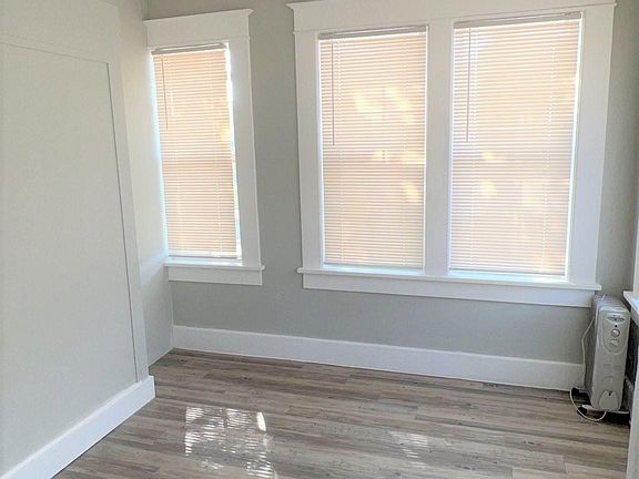3rd image of 419 4th St N APT 5