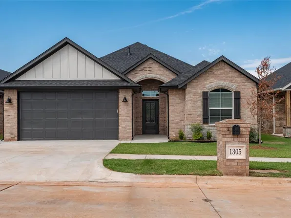 1305 Colonial Ave, Tuttle, OK 73089