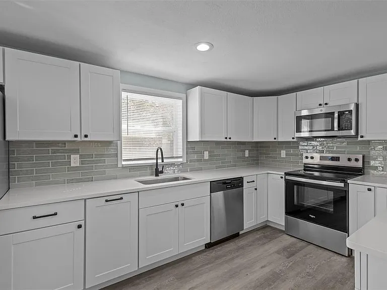 1682 Wilmar Ave — Photo 19