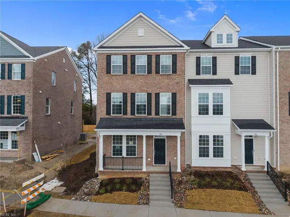 202 Freeman Dr, Hampton, VA 23666