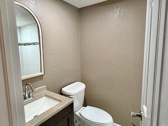 4th image of 4603 Bayshore Dr