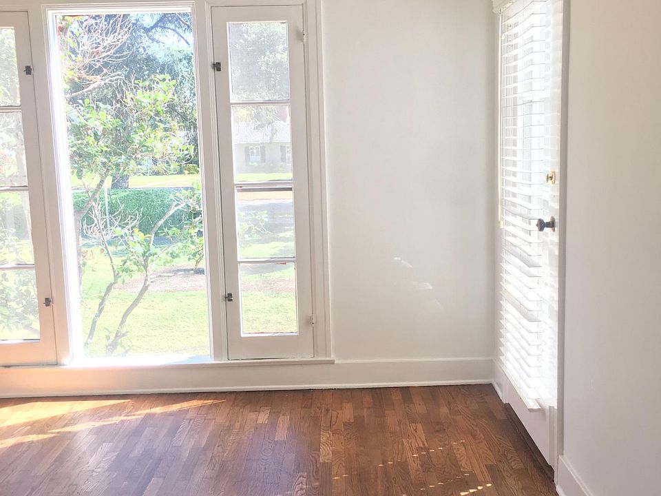 1st image of 3795 Locksley Dr
