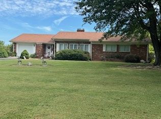 1965 Celina Rd, Red Boiling Springs, TN 37150