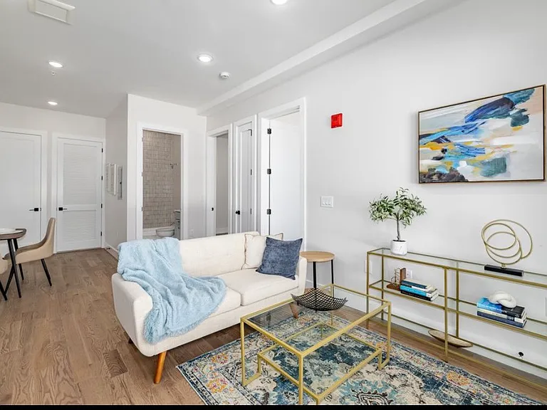 40 Lembeck Ave #2 — Photo 8