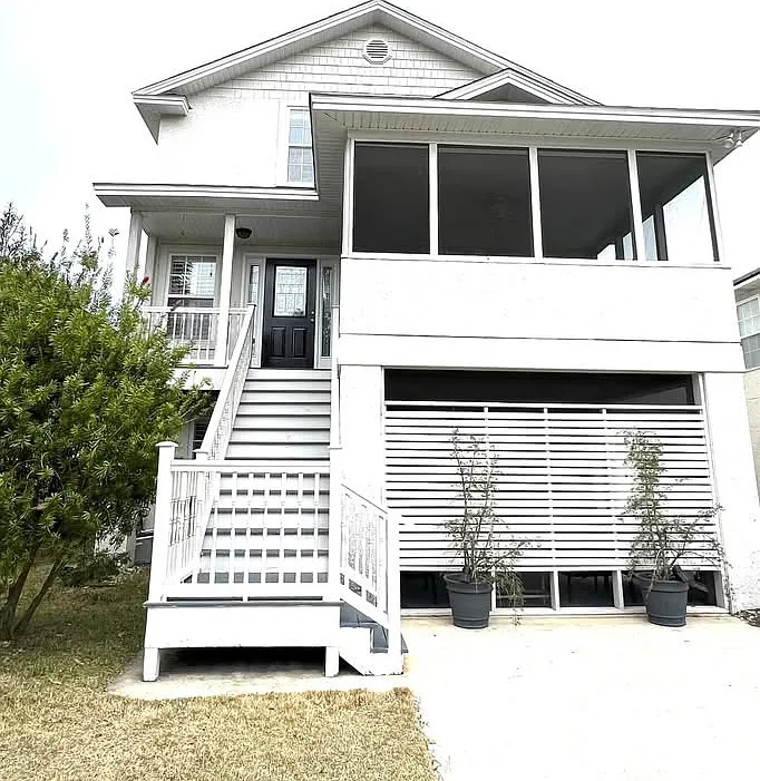 3 bed, 2000 sqft, $3,000 — Photo 2