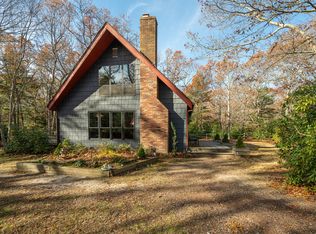 278 Big Fresh Pond Rd, Southampton, NY 11968