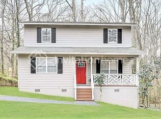 5484 Pine Dr SW, Mableton, GA 30126