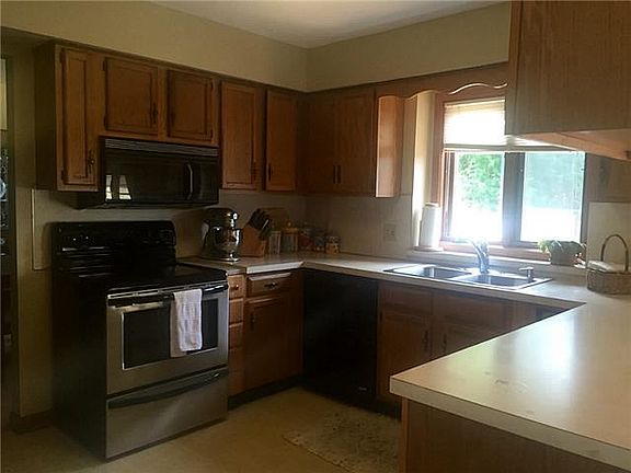 4th image of 6915 Morningdew Blvd