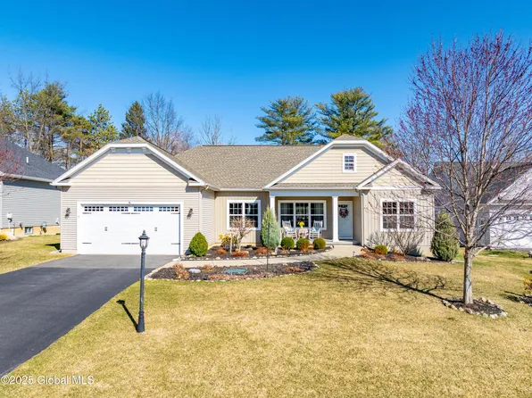 7 Blueberry Lane, Clifton Park, NY 12065