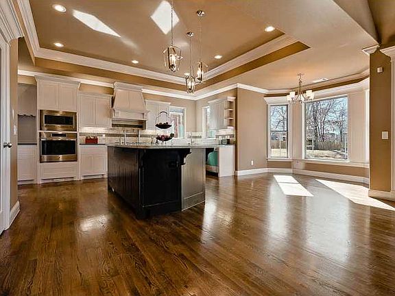 3rd image of 4202 SW Staverton Dr